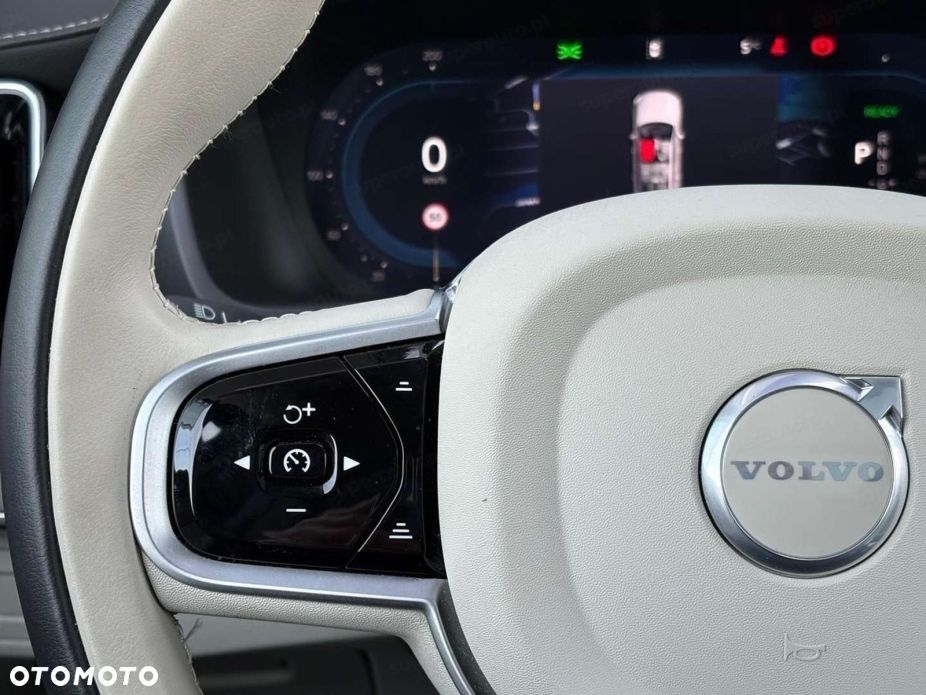 Volvo XC 90 - 10