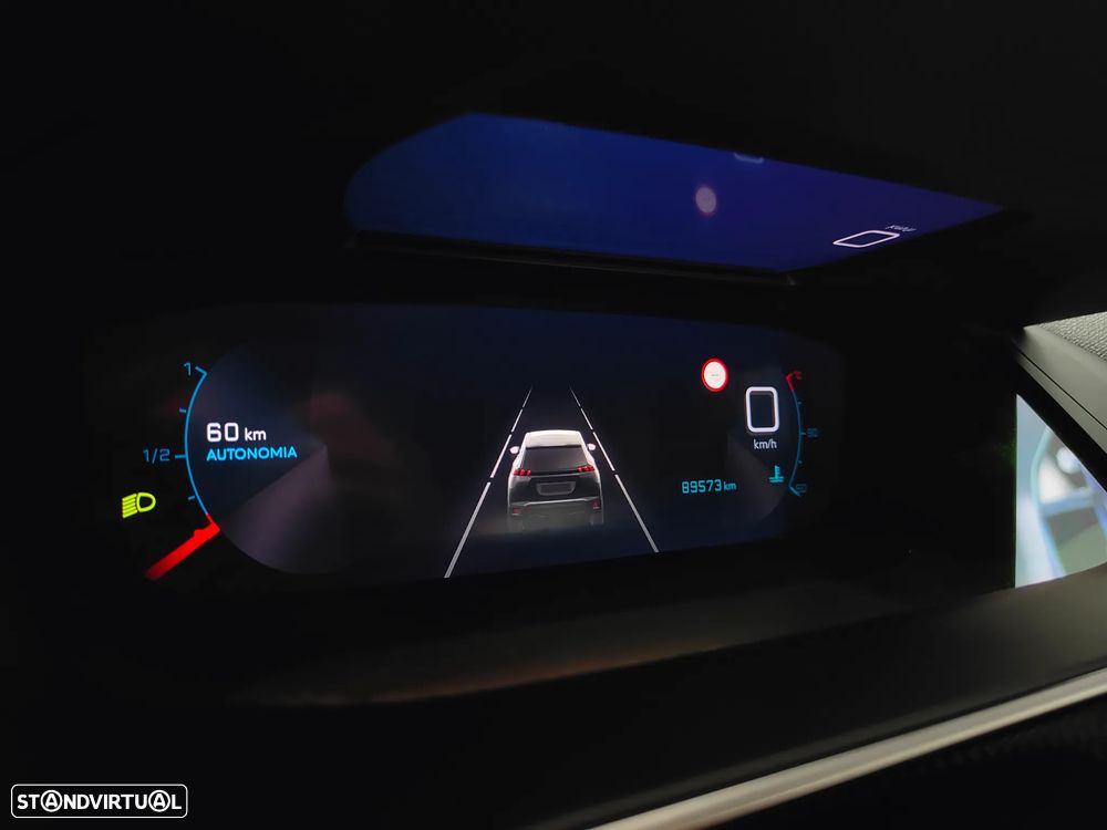 Peugeot 2008 1.2 PureTech Allure - 57