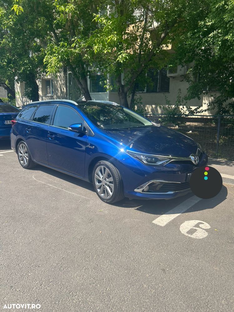 Toyota Auris - 1