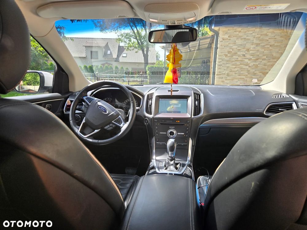 Ford Edge 2.0 TDCi Twin-Turbo 4WD Titanium - 5