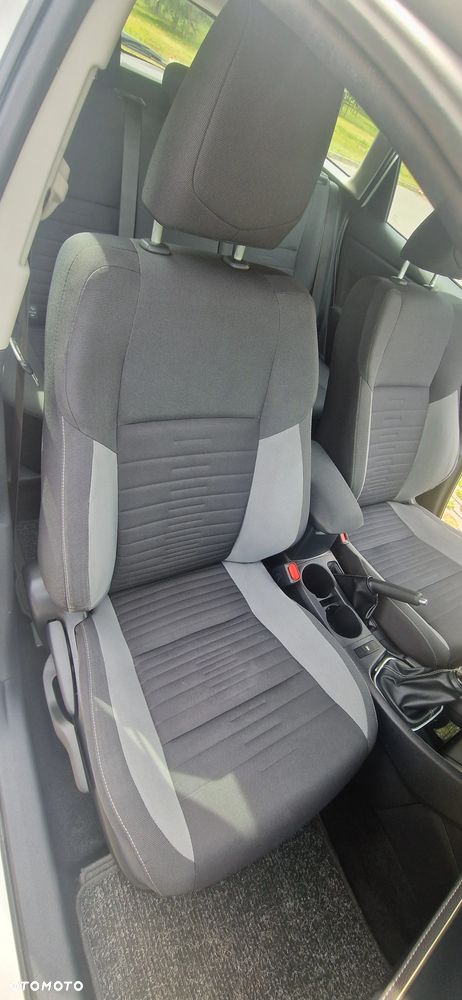 Toyota Auris 1.6 Active - 24
