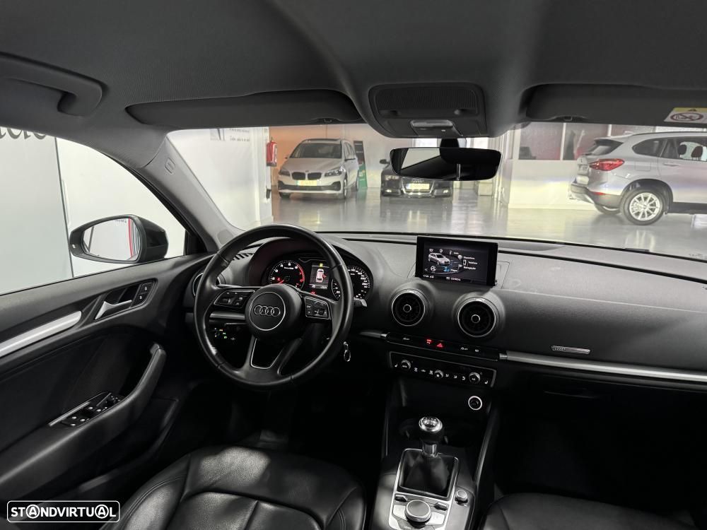 Audi A3 Sportback 30 TFSI S-line - 39