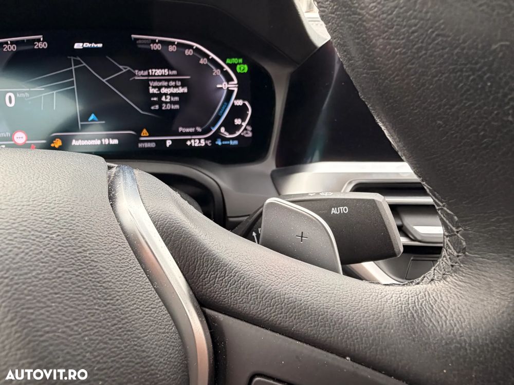 BMW Seria 3 330e Aut. Advantage - 21