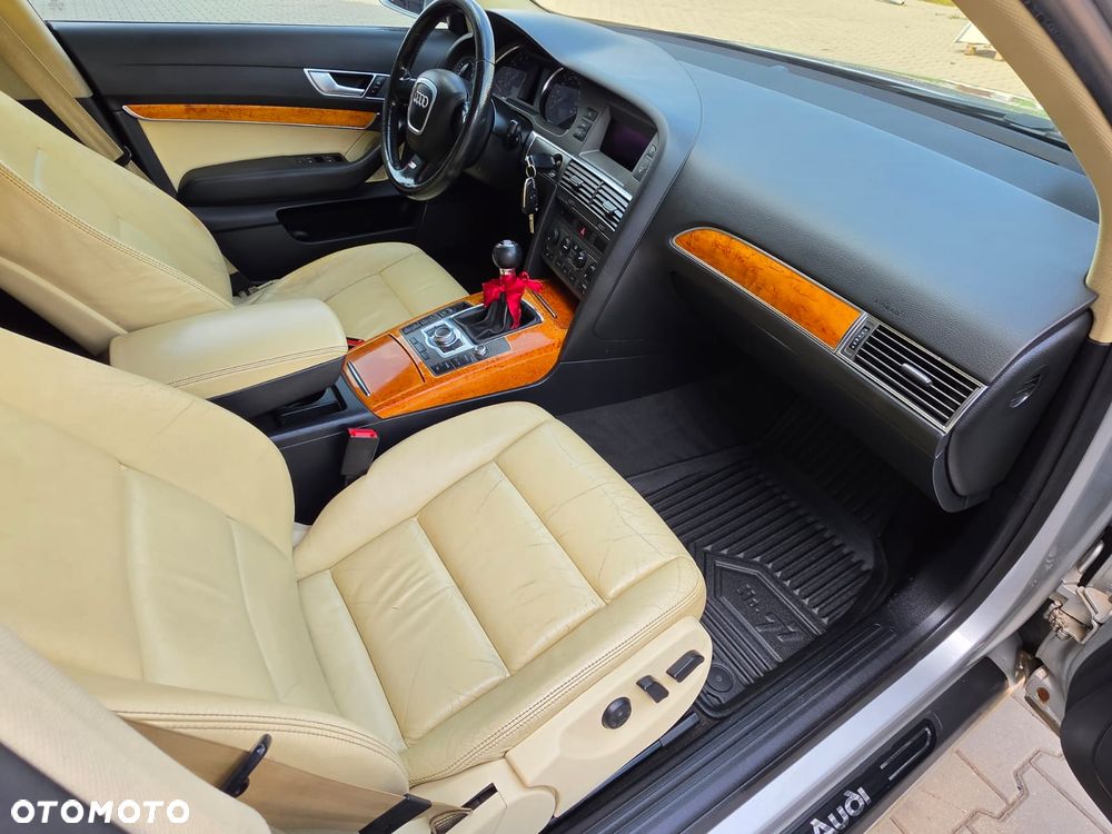 Audi A6 Limousine 2.4 - 13