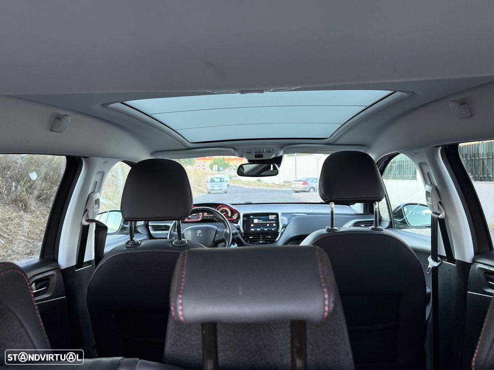 Peugeot 2008 1.2 PureTech GT Line EAT6 - 9