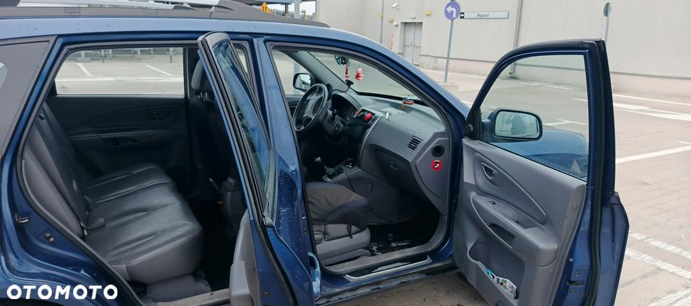 Hyundai Tucson 2.0 CRDi Active - 8