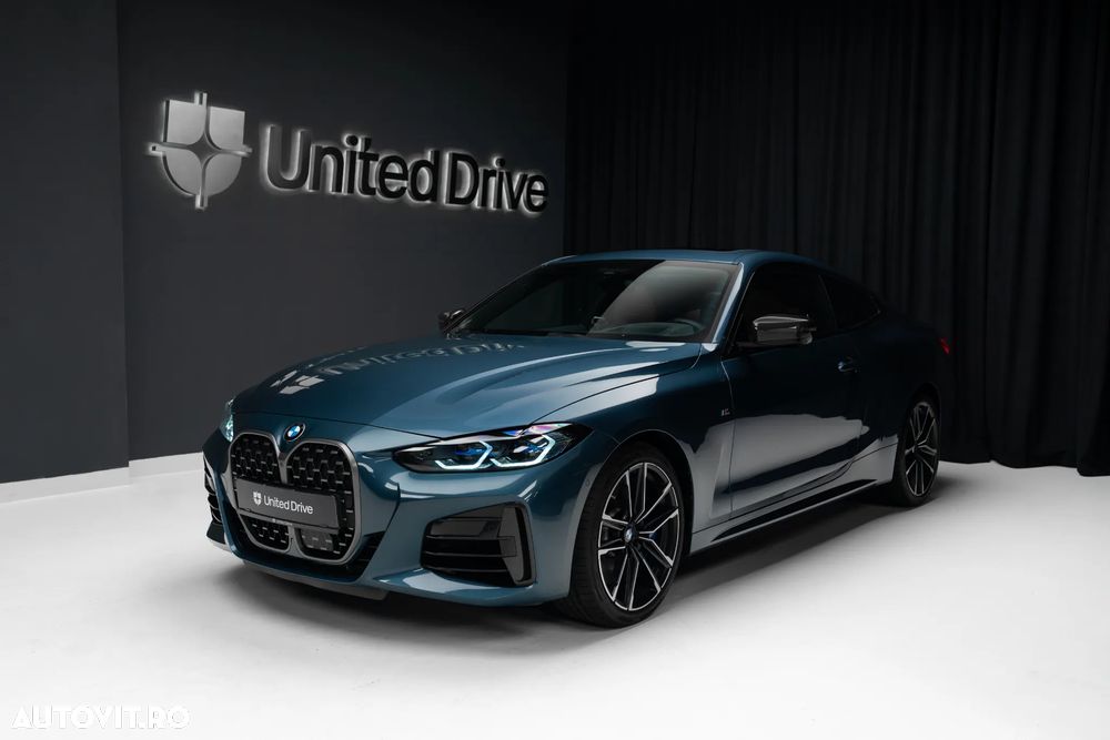 BMW M4 M440i xDrive - 1