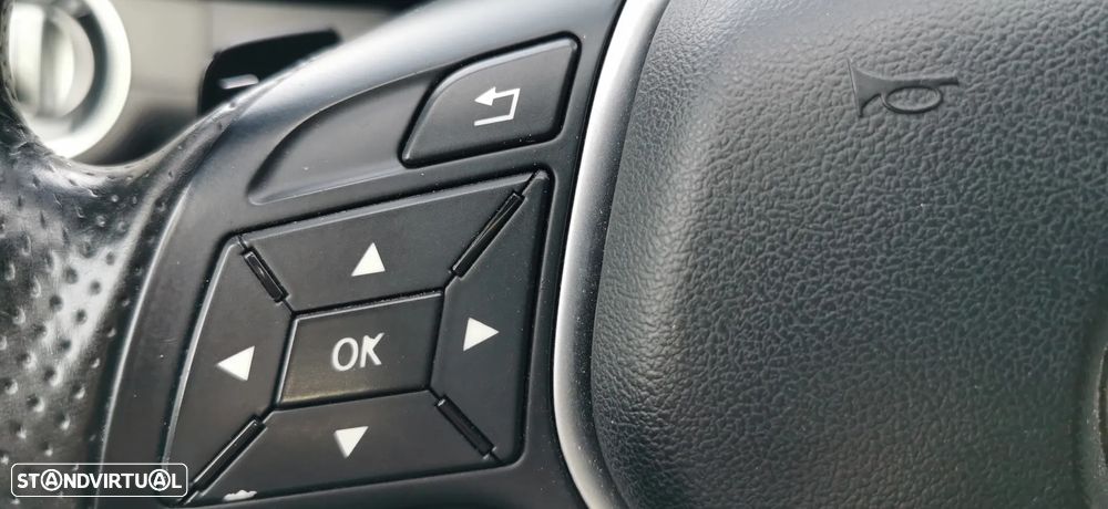 Mercedes-Benz E 250 BlueTEC 4Matic 7G-TRONIC Edition - 8