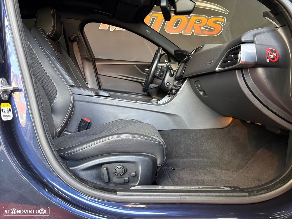 Jaguar XE 20d Aut. R-Sport - 44