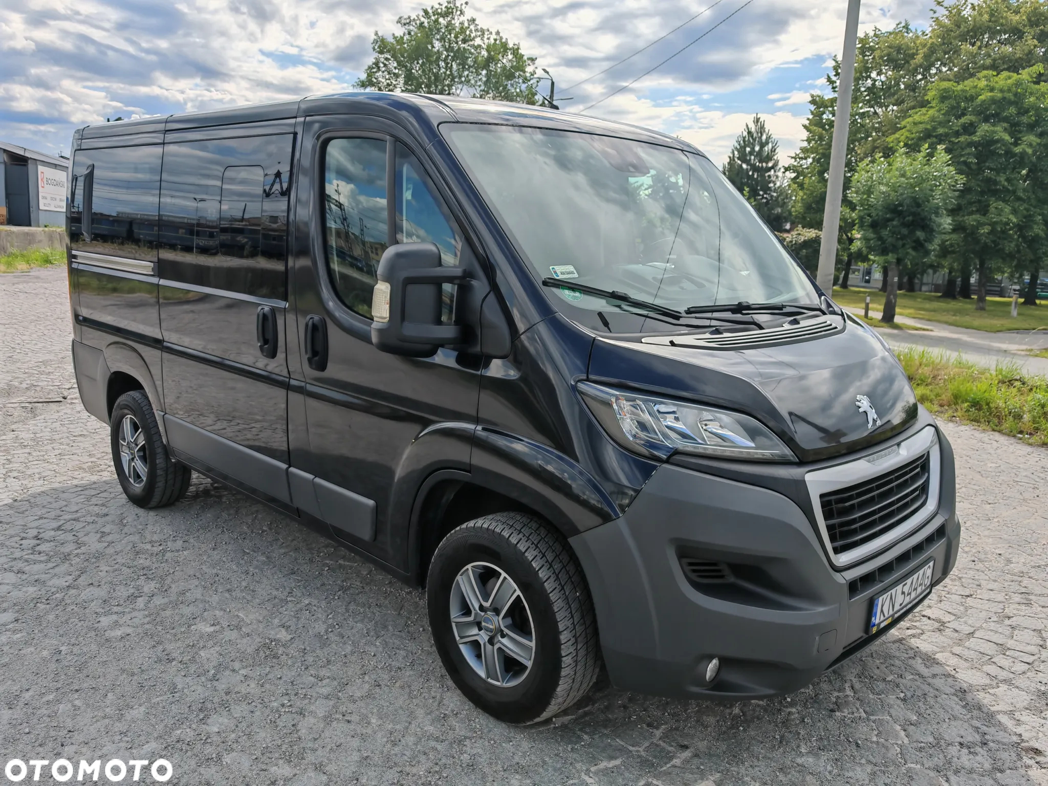 Peugeot Boxer 330 BlueHDi L1H1 - 2