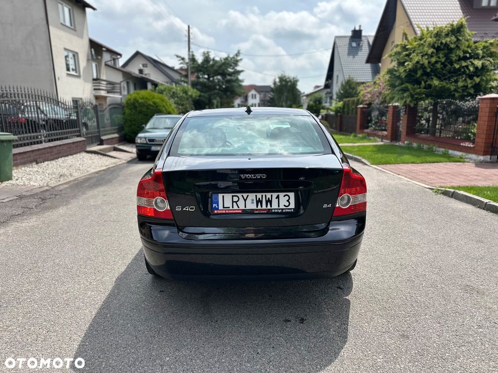 Volvo S40 2.4 Momentum - 6