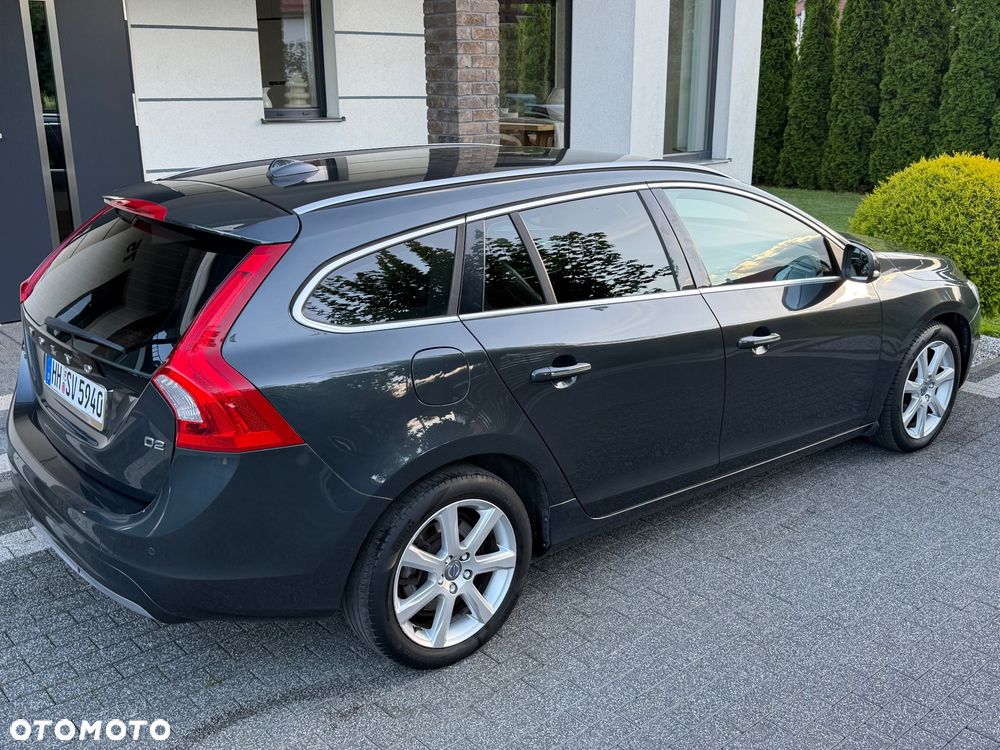 Volvo V60 D2 Drive-E Momentum - 17