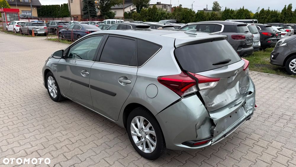 Toyota Auris - 5