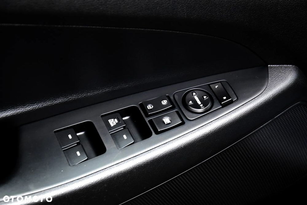 Hyundai Tucson 1.6 GDI BlueDrive Comfort 2WD - 16