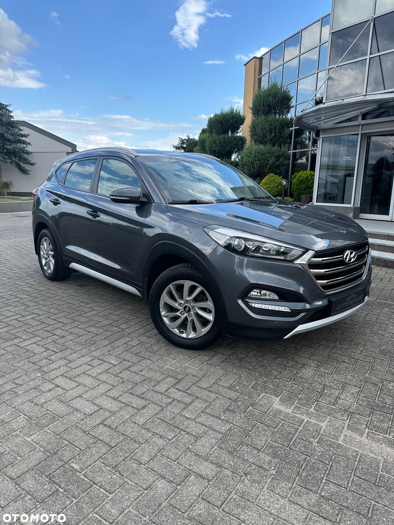 Hyundai Tucson 1.7 CRDI BlueDrive GO 2WD - 8