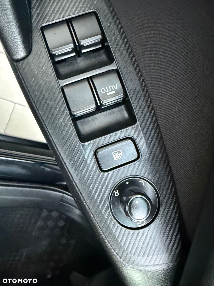 Mazda 3 SKYACTIV-G 120 Exclusive-Line - 33