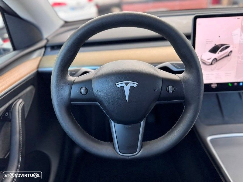 Tesla Model Y RWD - 18