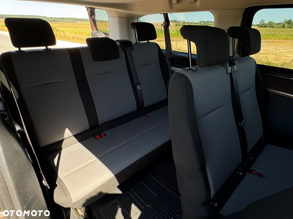 Opel Vivaro - 8