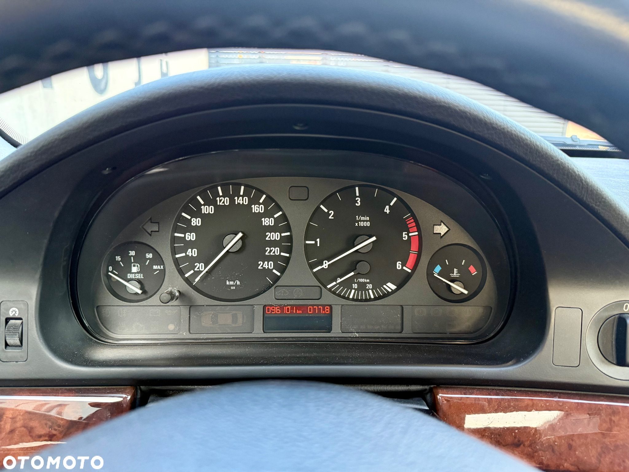 BMW Seria 5 530d - 25