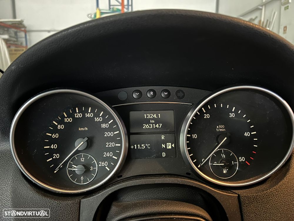 Mercedes-Benz ML 320 CDi - 16