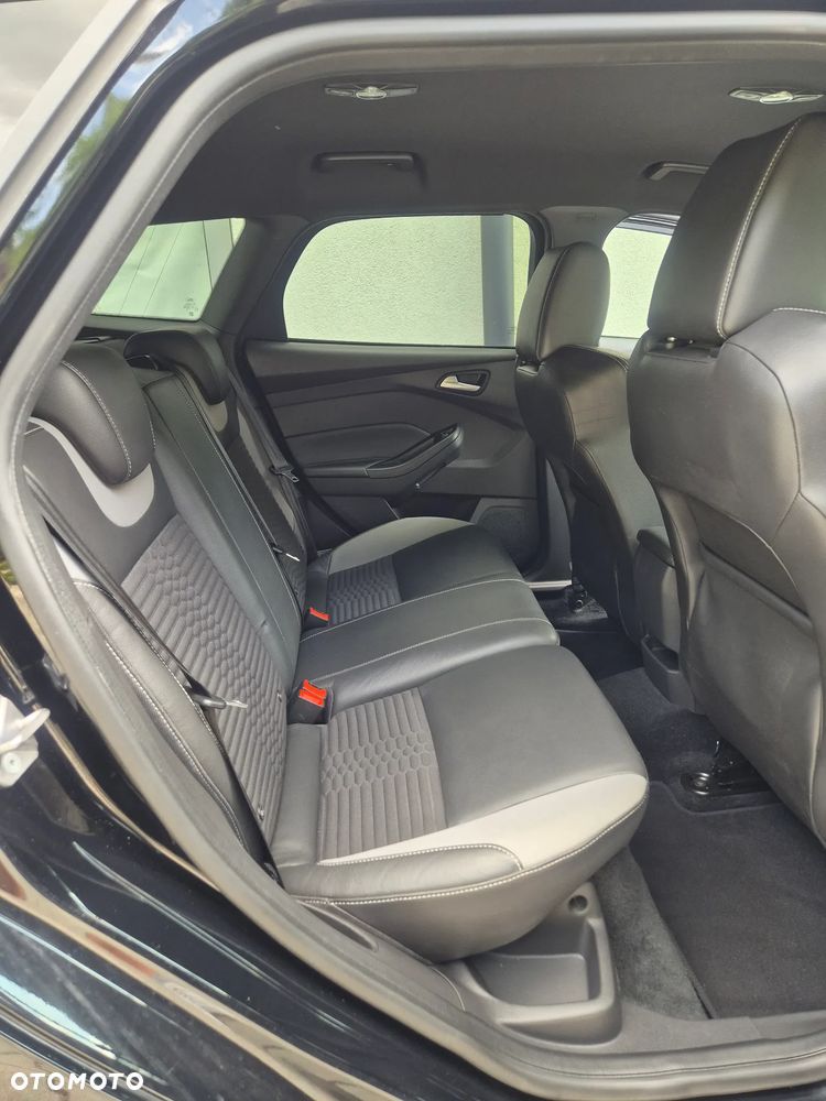 Ford Focus 2.0 TDCi ST mit Leder-Exclusiv-Paket - 13