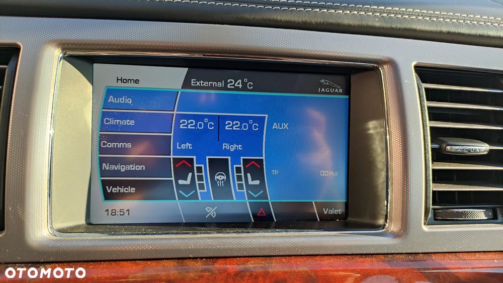 Jaguar XF 3.0 V6 D S Portfolio - 13