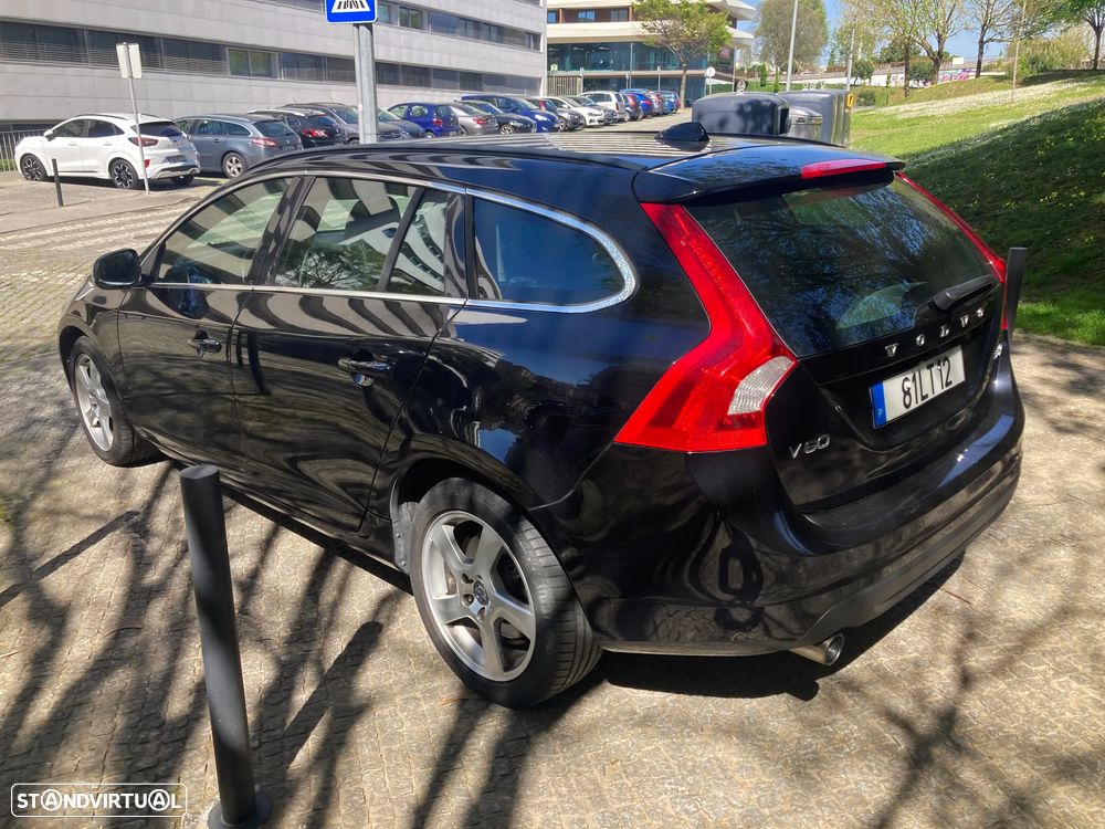 Volvo V60 1.6 D2 Drive Momentum Start/Stop - 3