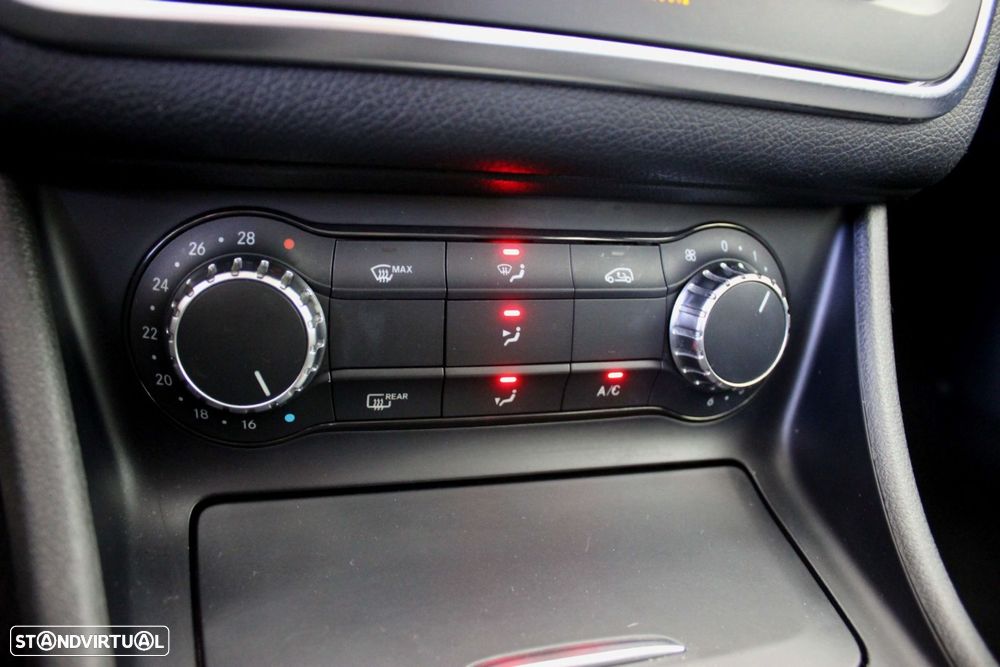 Mercedes-Benz GLA 180 CDi - 32