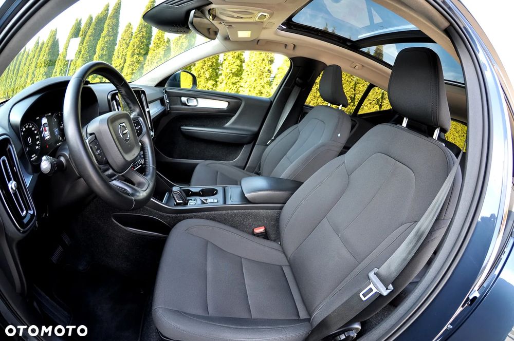 Volvo XC 40 D3 Momentum Pro - 25