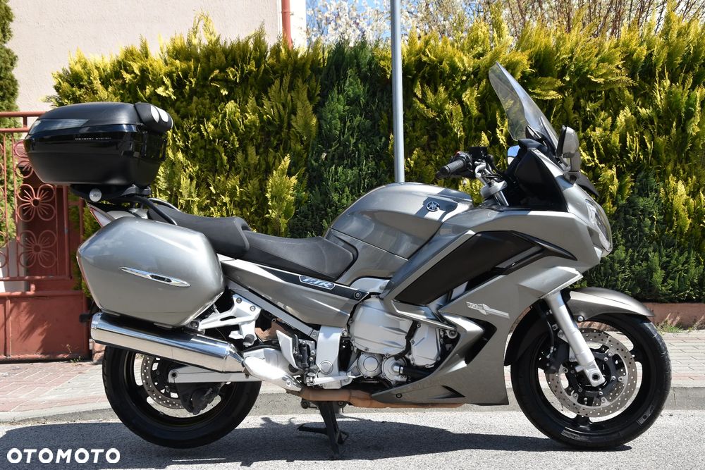 Yamaha FJR - 2