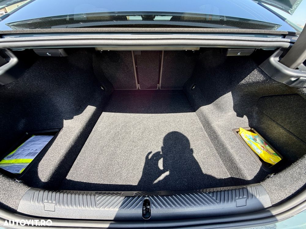 BMW Seria 5 520i Aut. - 27