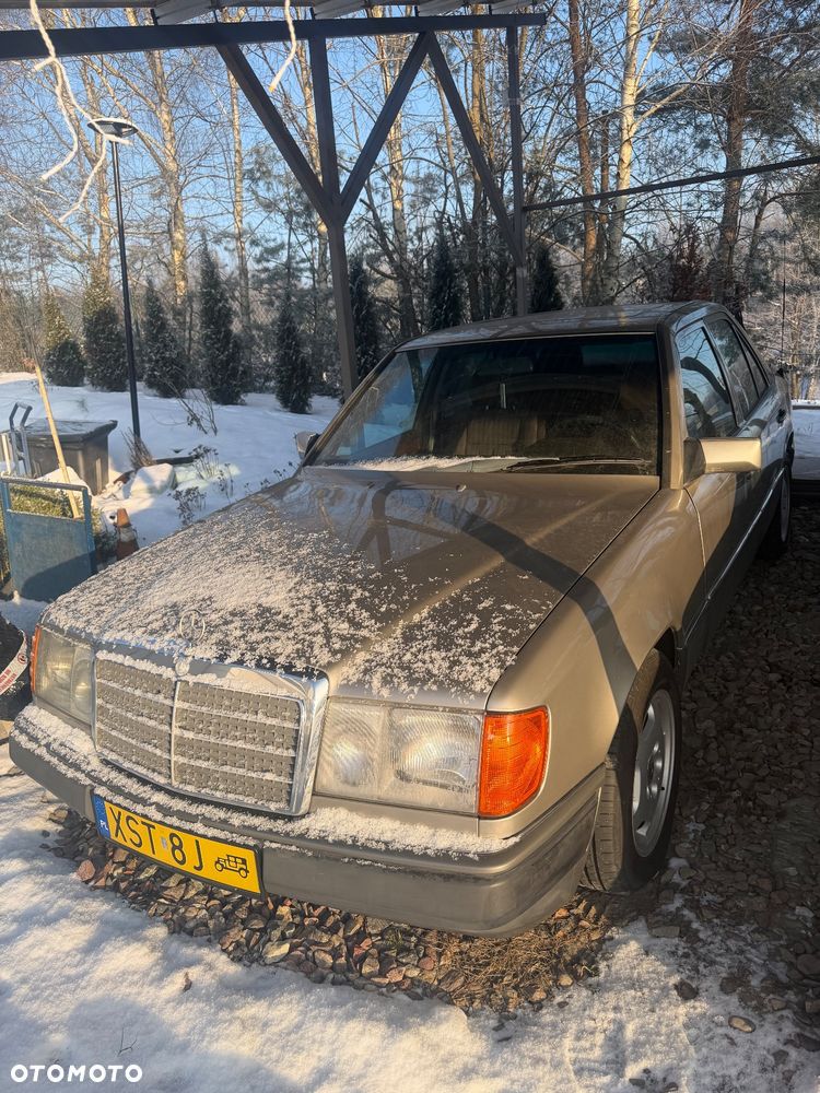 Mercedes-Benz W124 (1984-1993) - 28