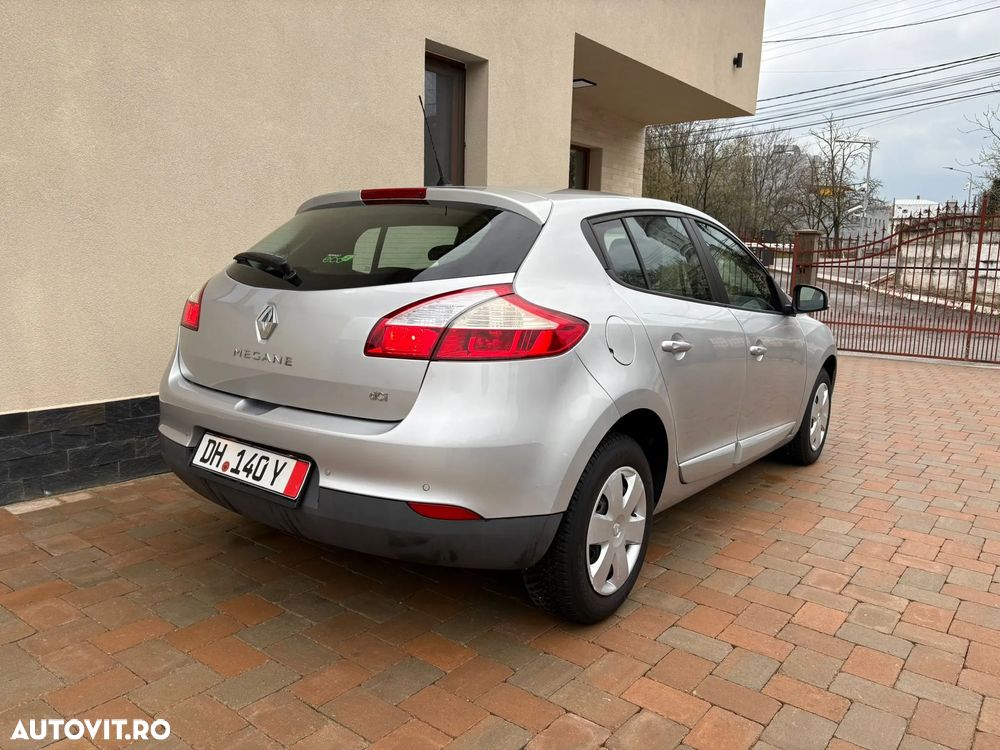 Renault Megane 1.5 dCI Privilege - 4