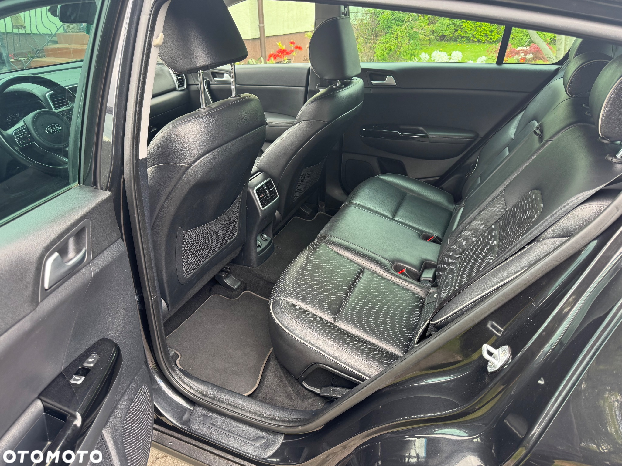 Kia Sportage 1.6 GDI Black Edition 2WD - 22