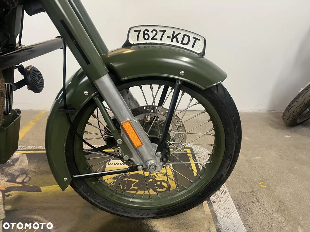 Royal Enfield Classic - 7