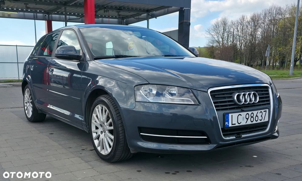 Audi A3 Sportback 1.6 Ambiente - 2