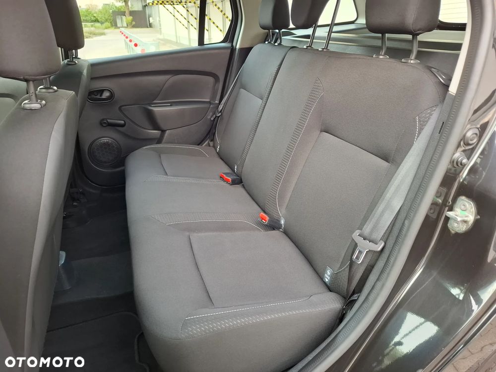 Dacia Logan 1.2 16V 75 Laureate - 23