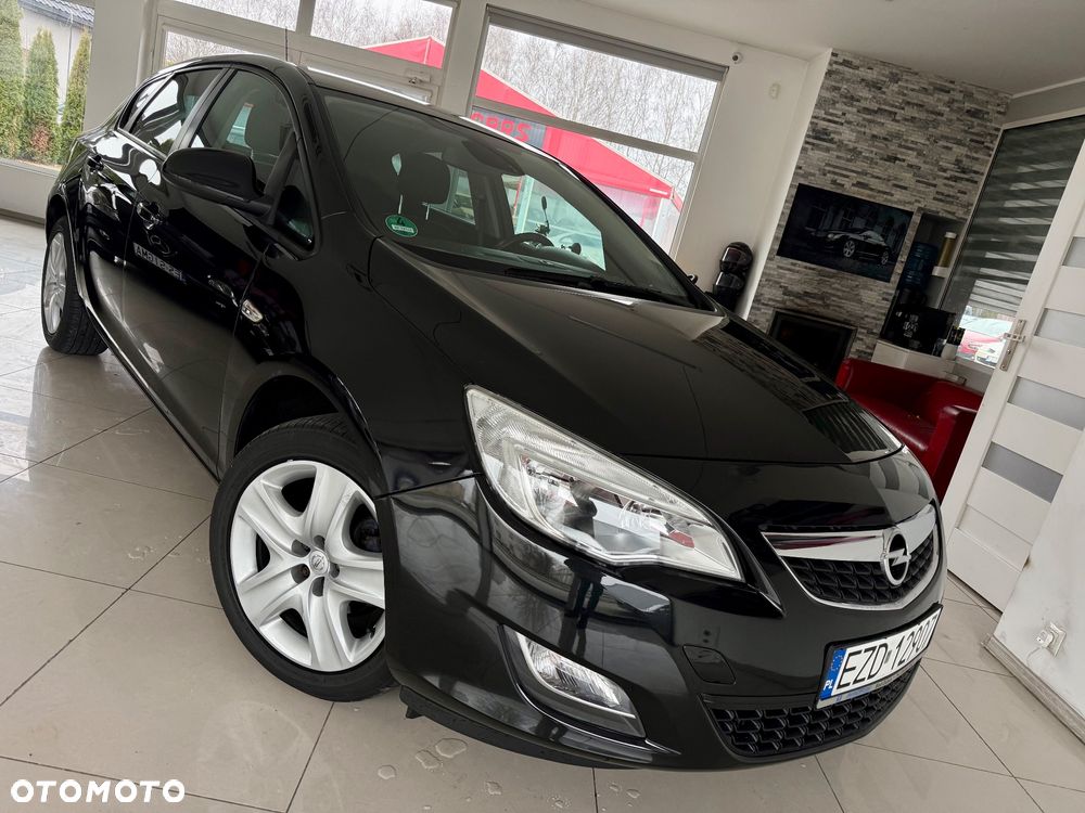 Opel Astra 1.4 Turbo - 1