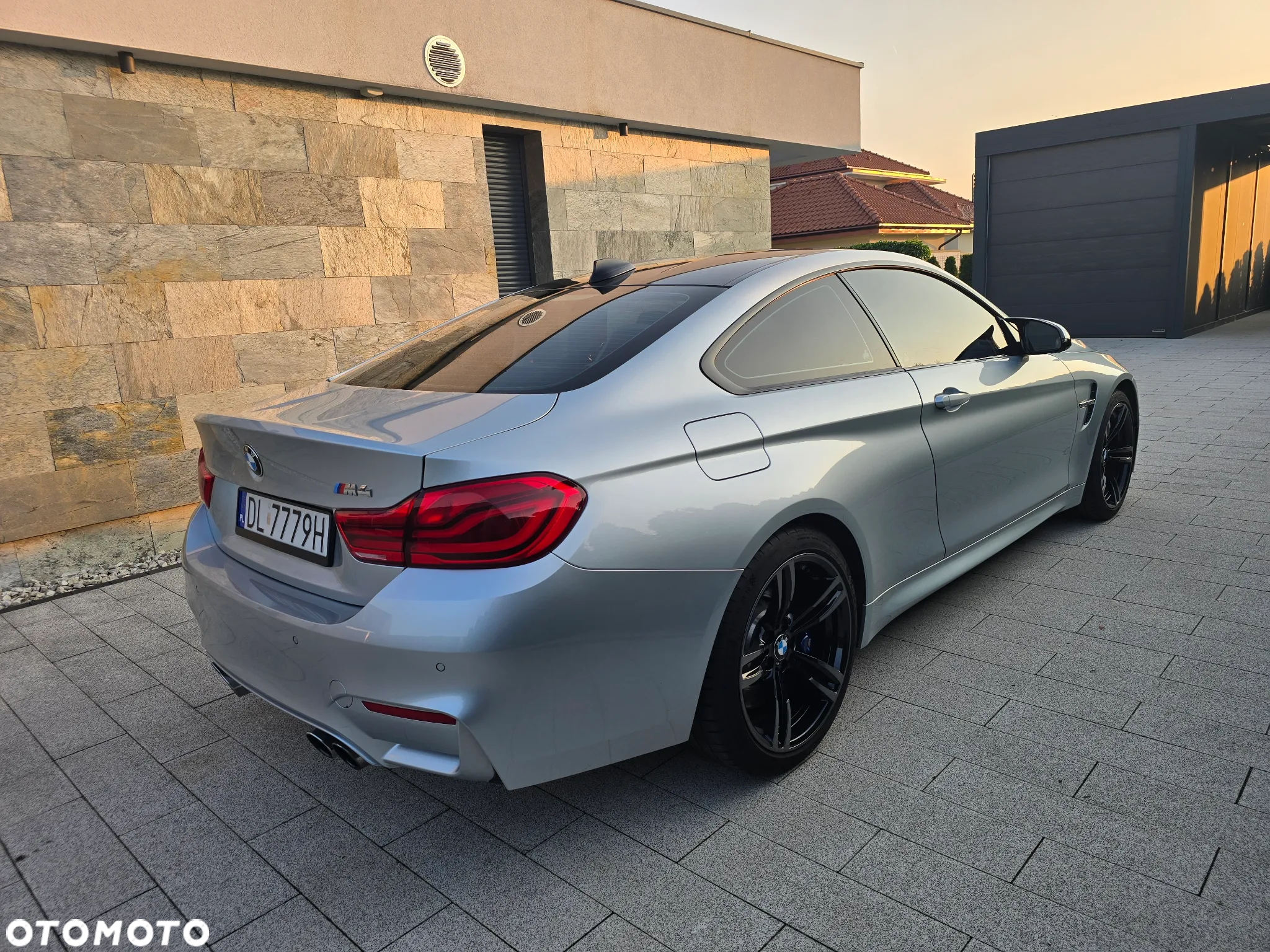 BMW M4 Coupe - 12