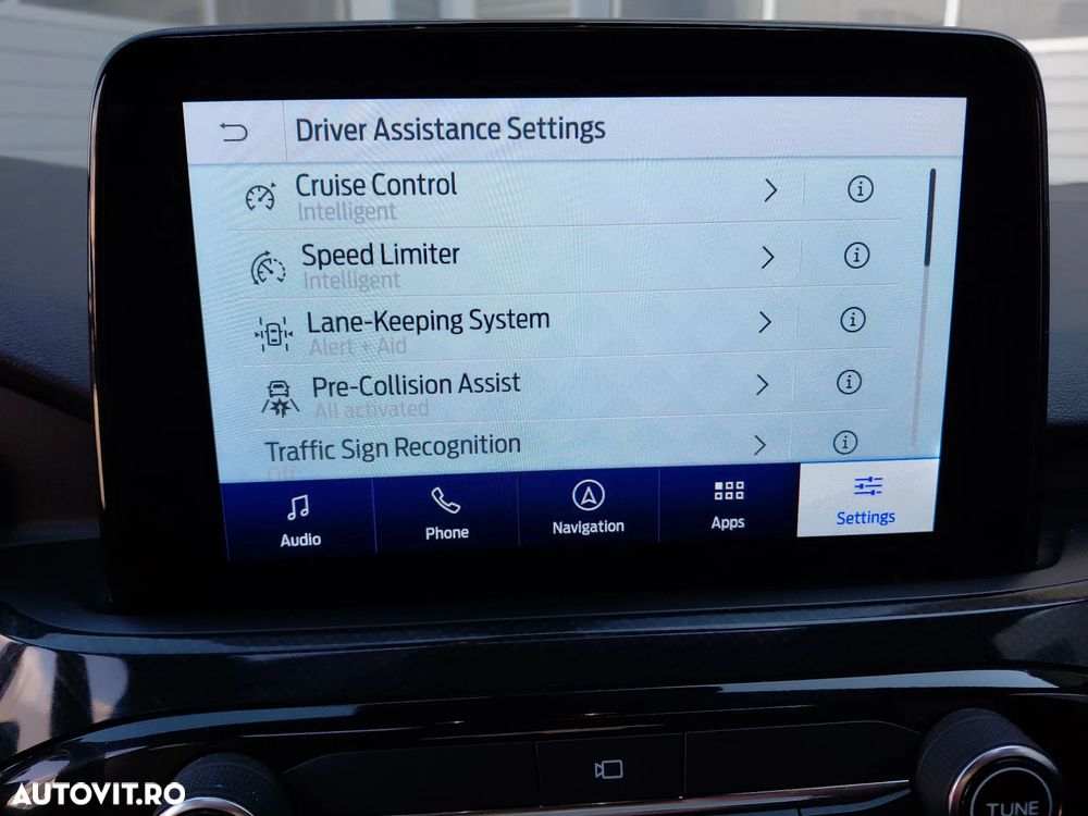 Ford Kuga 1.5 EcoBlue A8 FWD ST Line X - 28