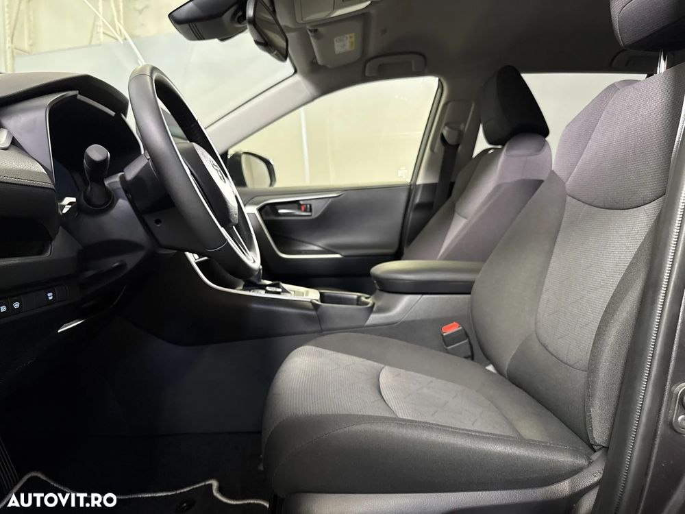 Toyota RAV4 - 22