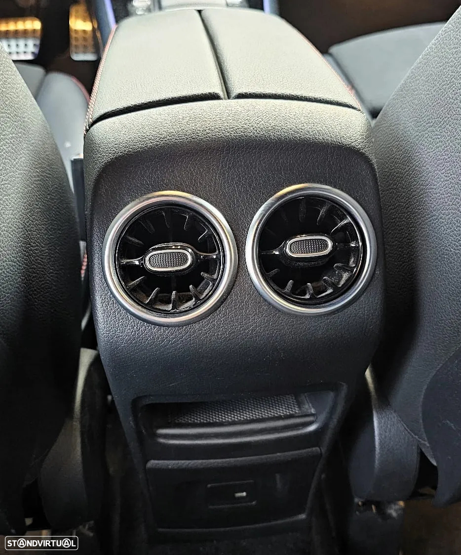 Mercedes-Benz GLA 180 d 8G-DCT AMG Line - 40