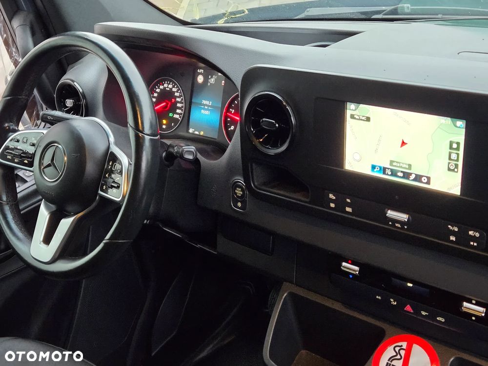 Mercedes-Benz Sprinter - 7