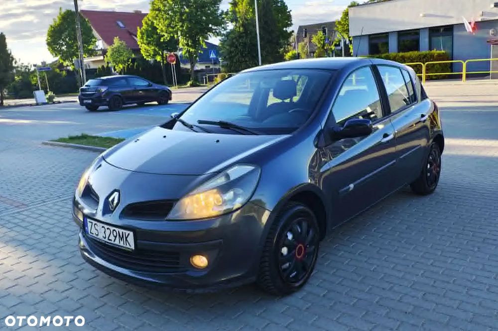 Renault Clio 1.2 16V Confort Authentique - 1