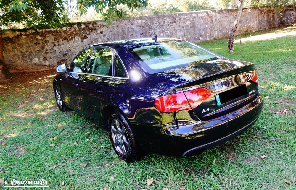 Audi A4 2.0 TDI S-line - 24