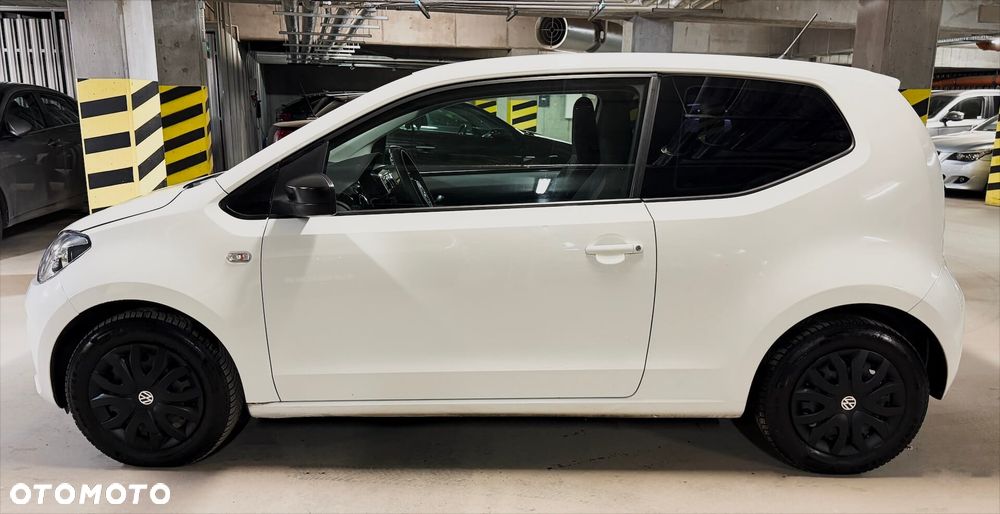 Volkswagen up! move - 3