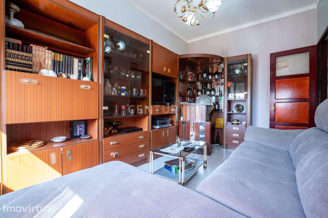 Apartamento T2 com Varanda no Barreiro, Setúbal - Grande imagem: 3/13