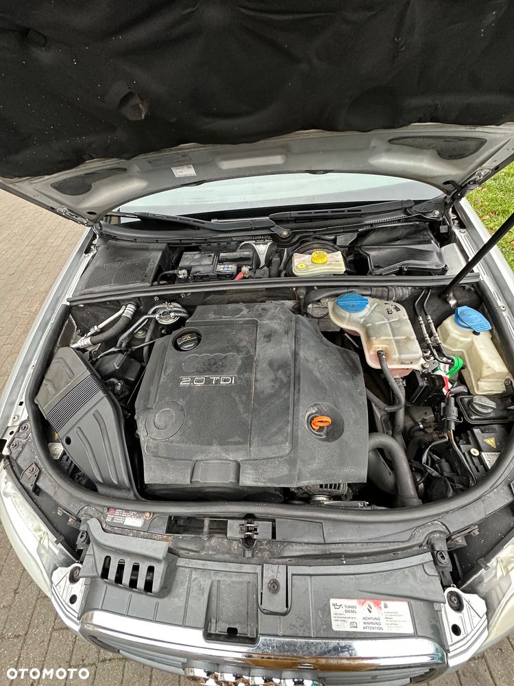 Audi A4 Avant 2.0 TDI - 4