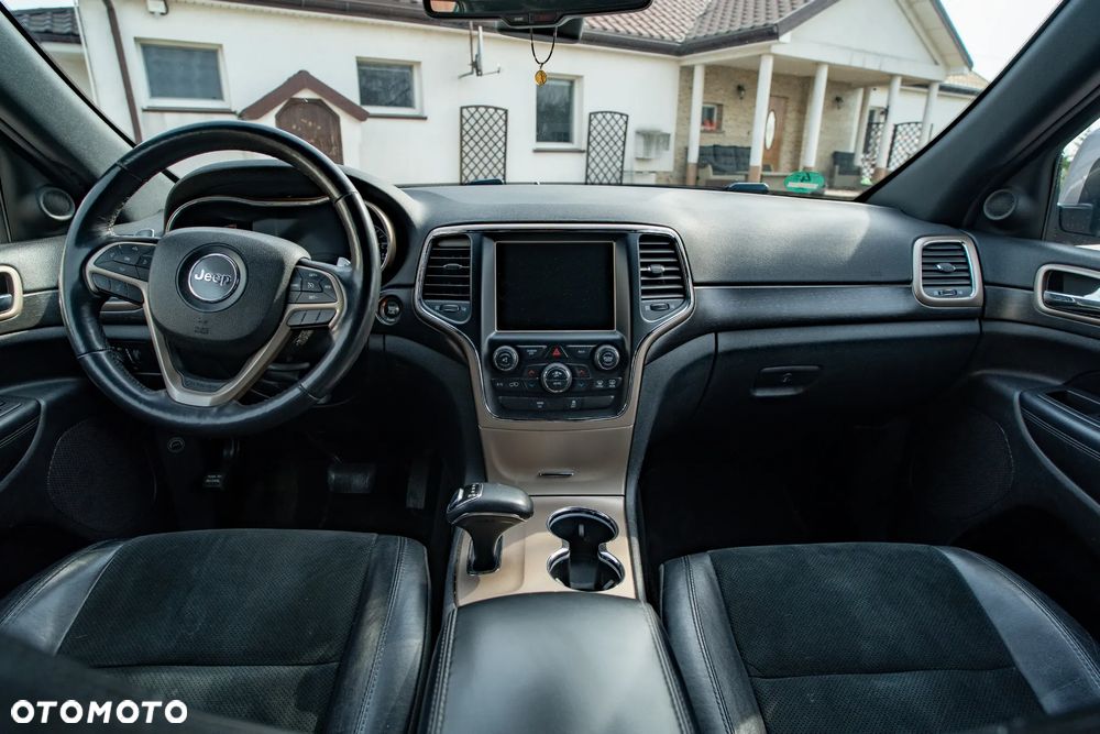 Jeep Grand Cherokee - 15