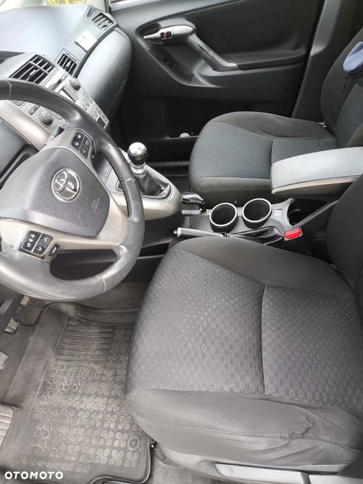 Toyota Verso 2.0 D-4D Luna 7os - 12